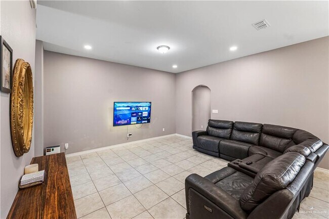 Photo - 19 Grand Canyon St