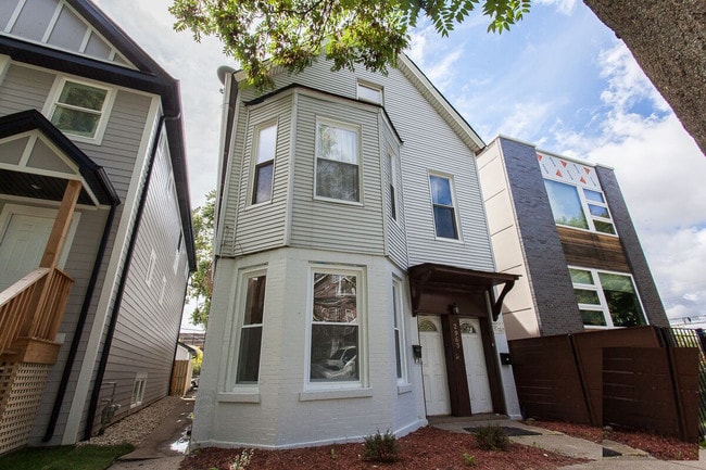 Photo - 2963 W Nelson St Unit Three