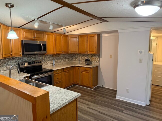 Photo - 106 Kathy Ln