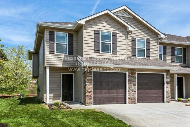 Building Photo - Elegance with Full Basement - North of the... Rental