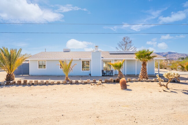 72847 Desert Trail Dr