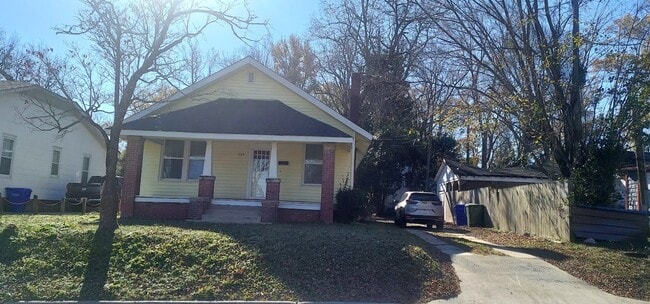 Photo - 509 W 3rd St