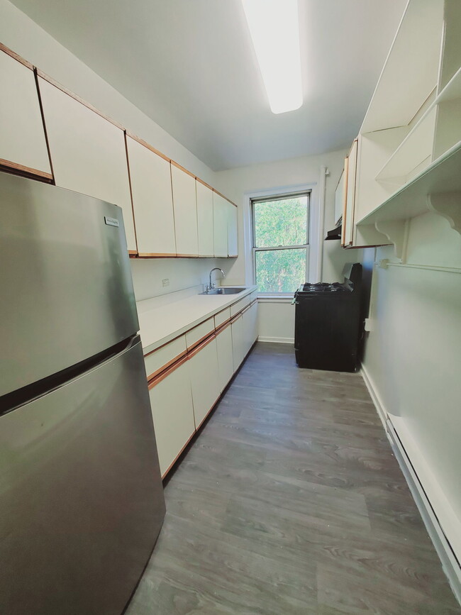 Photo - 104 Woodside Green Condo Unit C