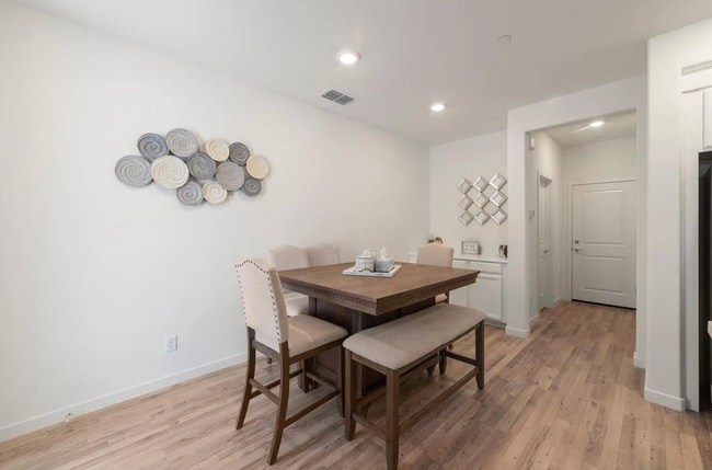 3074 Seaspray Walk