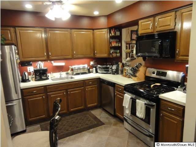 Photo - 45 Liverpool Ct