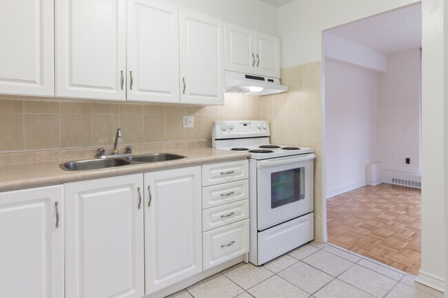 Photo - Professionally managed 1 bedroom apartment... Unit 1