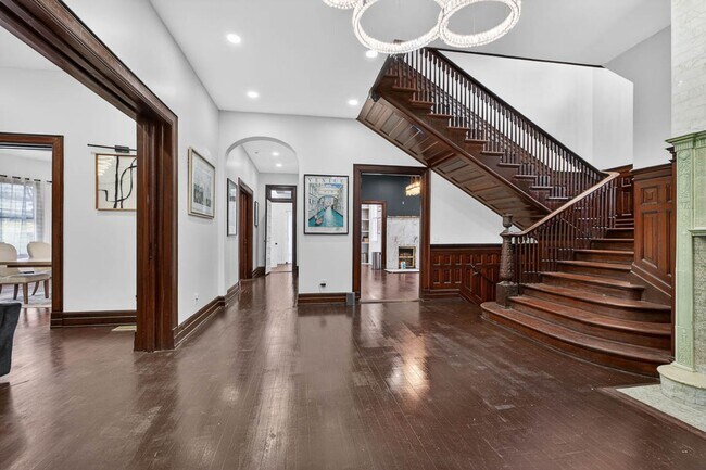 Photo - 1015 Union St