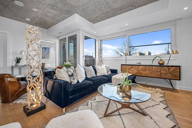 Building Photo - 135 Barrette St Unit 203