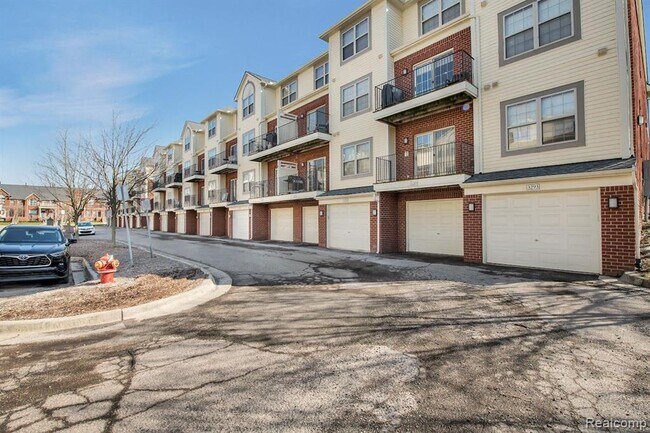 Photo - 3285 Newbury Pl Unit 26