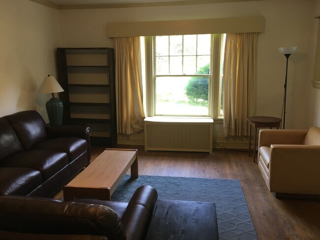 Photo - 105 Worth St Unidad 1