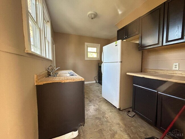 Photo - 4417 Colerain Ave