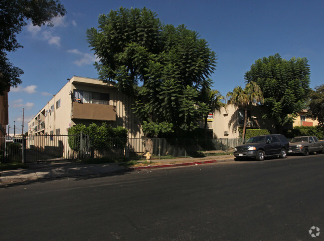 Building Photo - 8165 Langdon Ave Rental