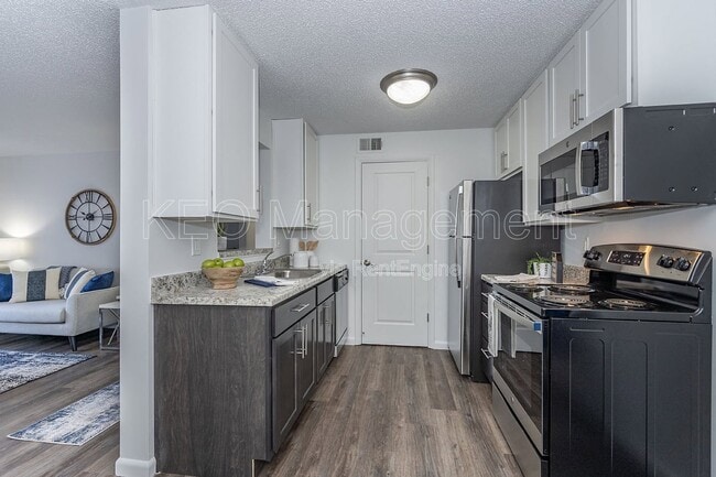 Photo - Windsor Place Apartment