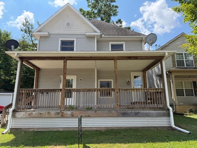 Building Photo - 107 W Wilkins St Unit #B