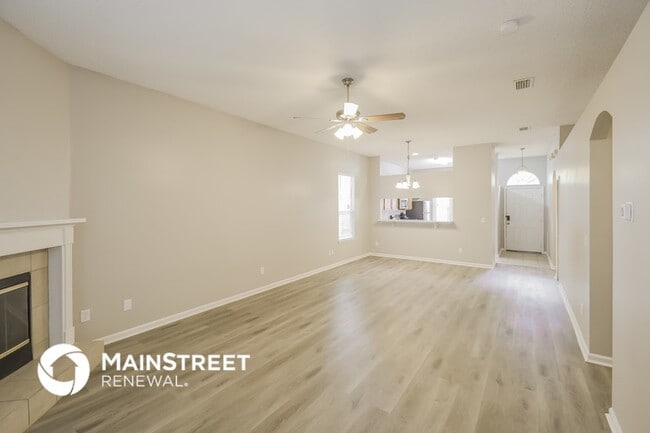 Photo - 10813 Campus Heights Ln