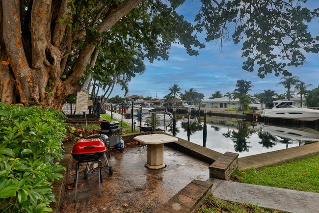 Photo - 331 SE 19th Ave Unidad 5
