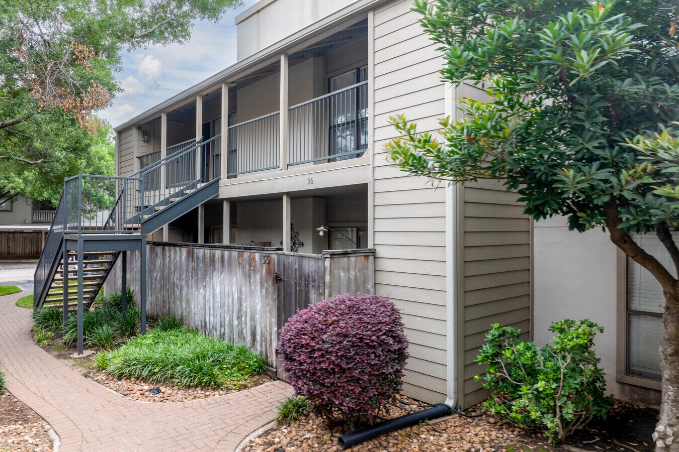 1100 Augusta Dr - Alternate - The Woods on Augusta