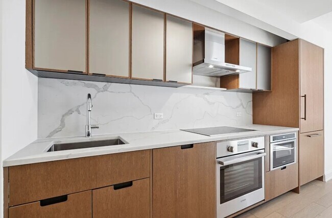 Photo - 423 E 54th St Unit 1114