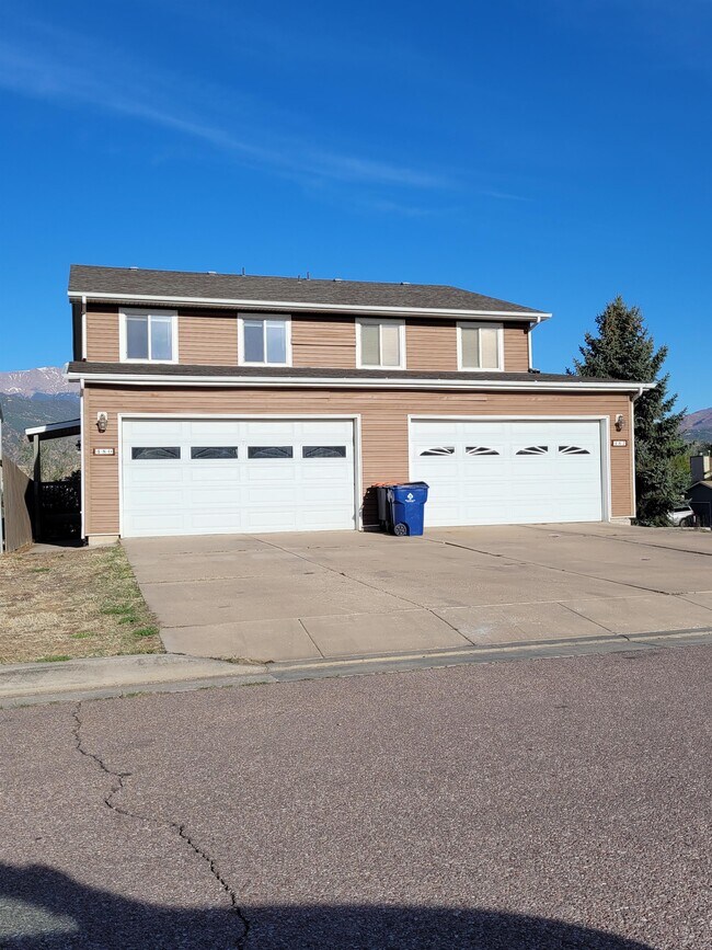 Building Photo - 480 N Limit St Rental