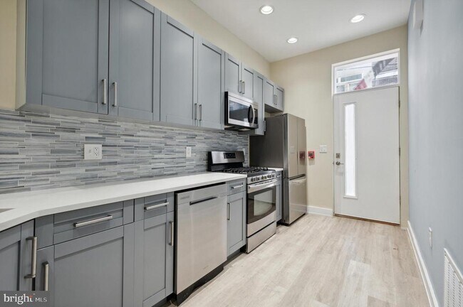 Photo - 2024 E Fletcher St Unit 1