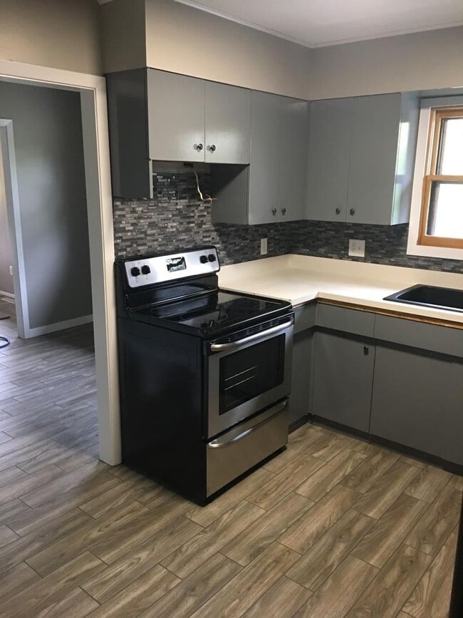 Photo - 3 Bedroom 2 Bath in the Heart of Bemidji