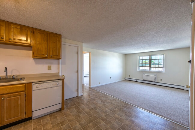 Photo - Highland Street Apartments