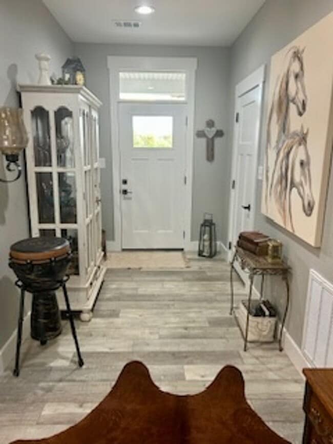 Photo - 154 Lakeshore Bay Dr