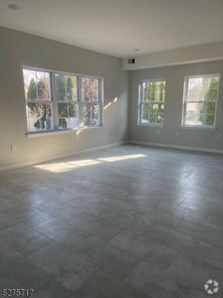 Building Photo - 476 Meade St Rental