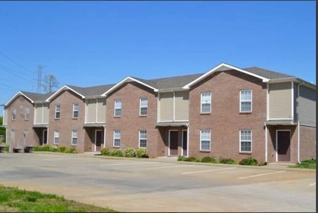 769 Cherrybark Ln
