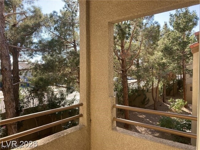 Building Photo - 3145 E Flamingo Rd Unit 2100