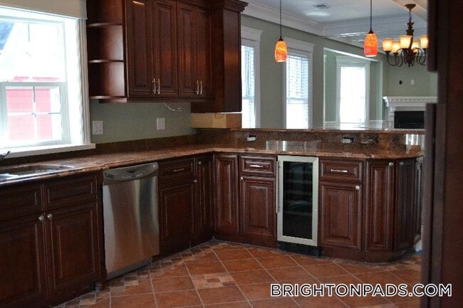 Photo - 127 Nonantum St Unit 2