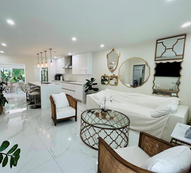 Photo - 4618 SW 2nd St