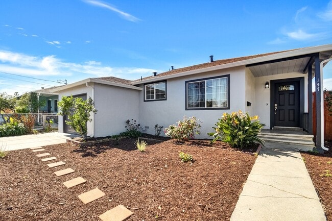 Photo - Beautifully Remodeled 3 Bedroom Home Near Stanford & Major Tech Campuses!