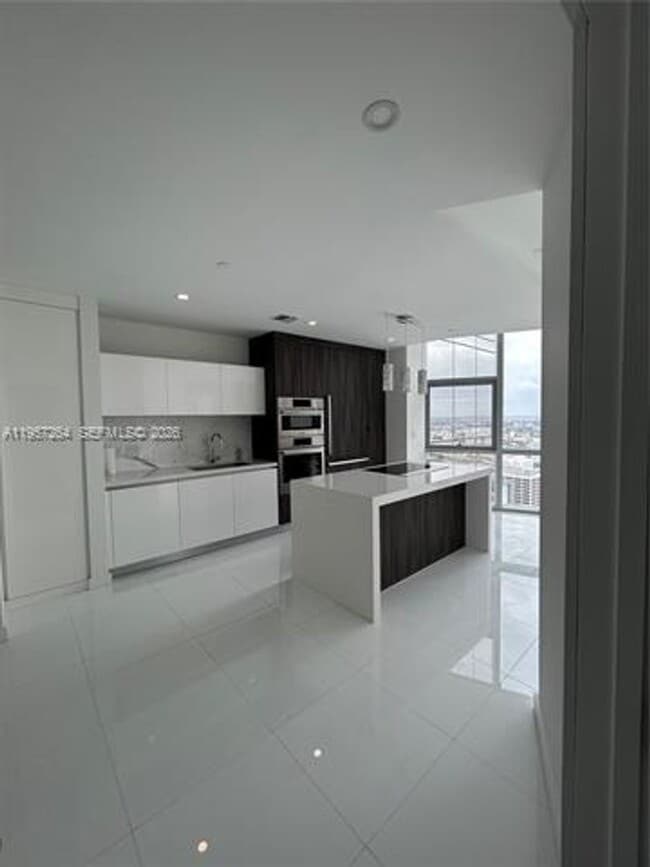 Photo - 851 NE 1st Ave Unit 851 NE 1st Ave  4302