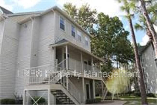 Building Photo - 5992 Westgate Dr Rental
