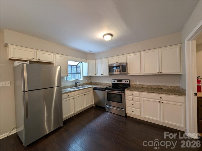 Photo - 9111 Sharonbrook Dr