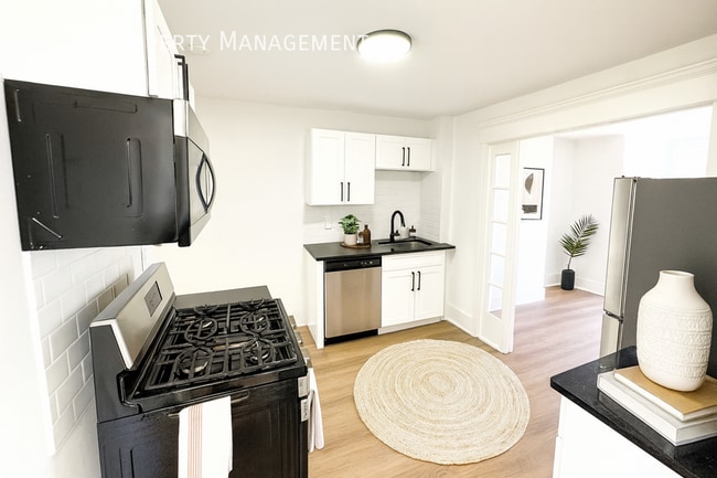 Photo - 119 S 54th St Unidad 2