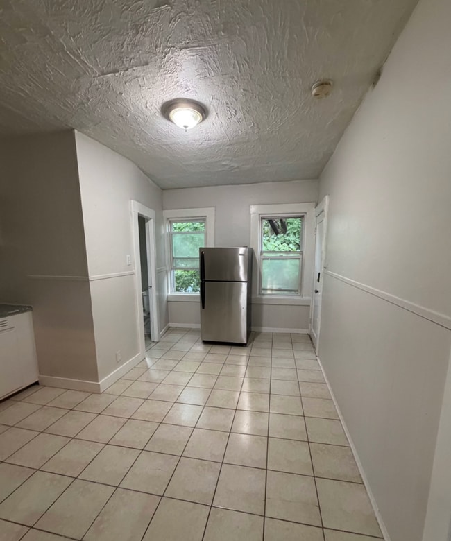 Photo - 439-441 Rivet St Unit 2E