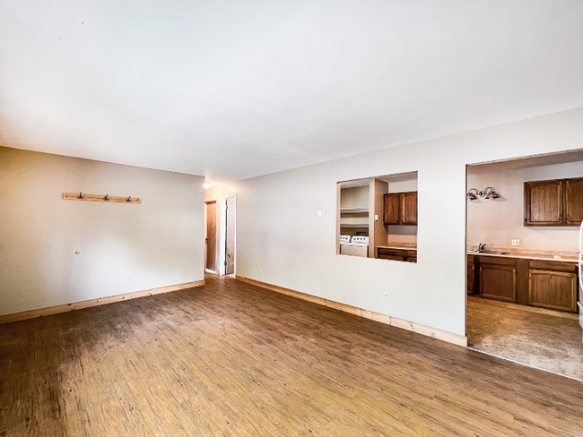 Photo - 103 Onarga Ave