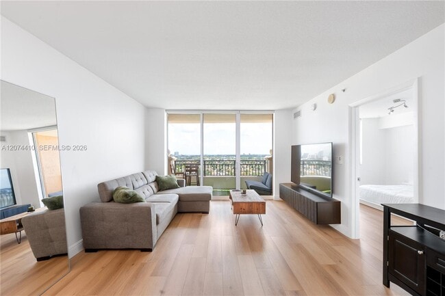 Building Photo - 3232 Coral Wy Unit 1507