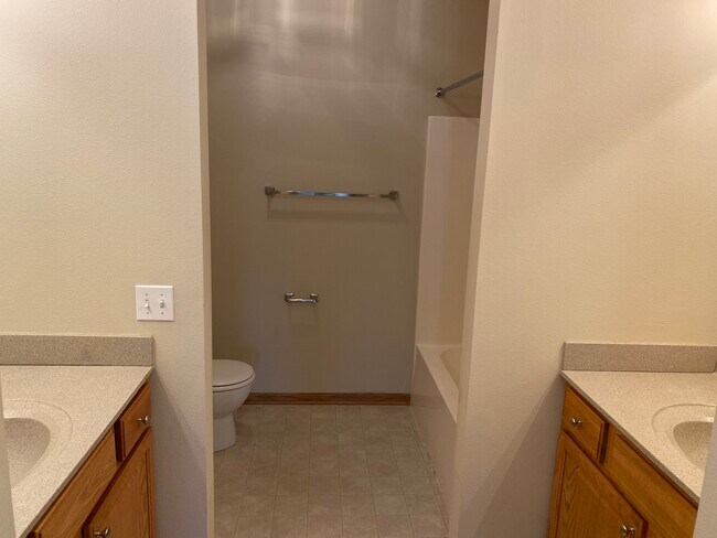 Photo - 2321 Bristol Dr