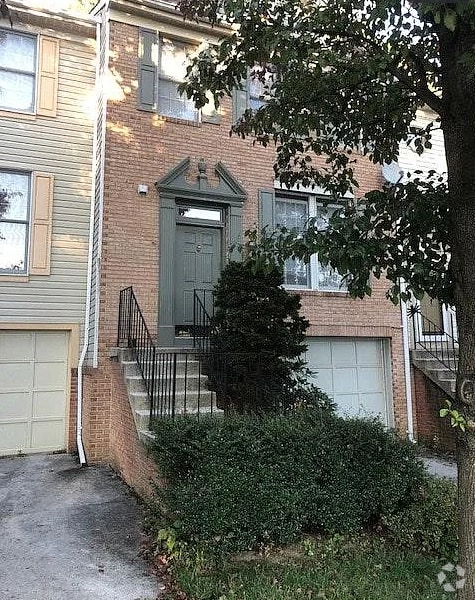 Building Photo - 430 Woodhill Dr Rental