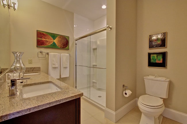 2 habitaciones, baño principal