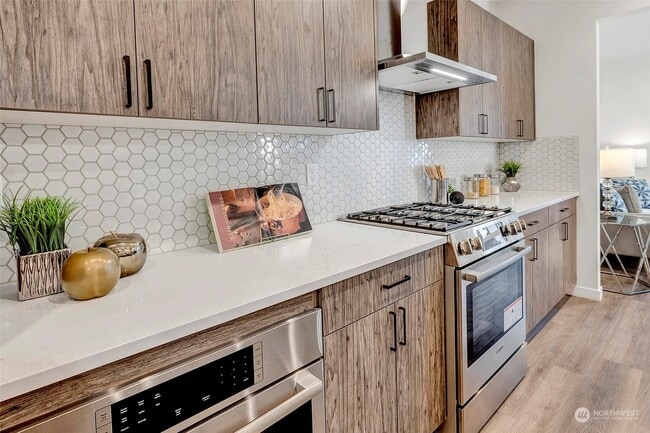 Photo - 15008 40th Ave W