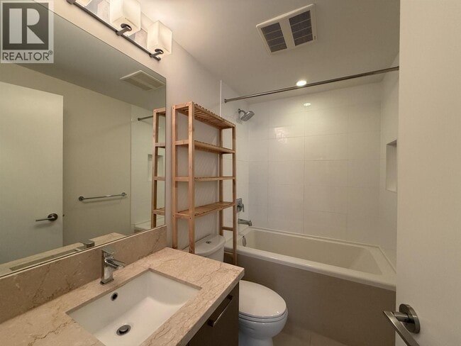 3080 Lincoln Ave Unit 2605