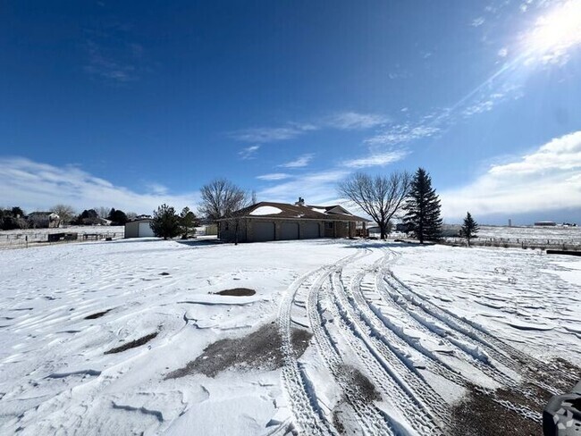 Building Photo - Beautiful Horse Property with Outbuildings... Rental