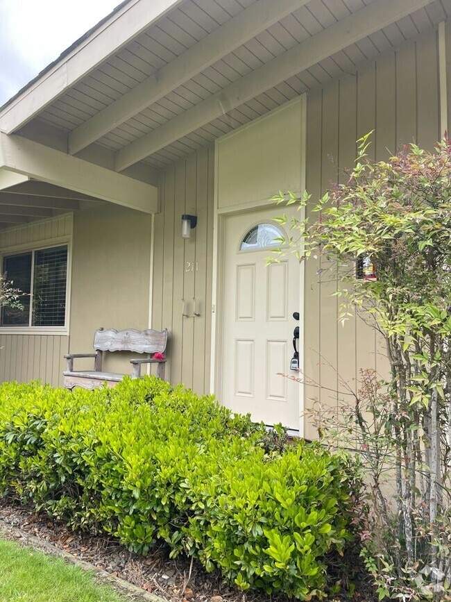 Building Photo - Charming Carmel Retreat in Hacienda Carmel... Rental