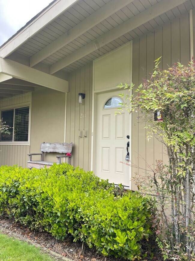 Charming Carmel Retreat in Hacienda Carmel... - Charming Carmel Retreat in Hacienda Carmel... Casa