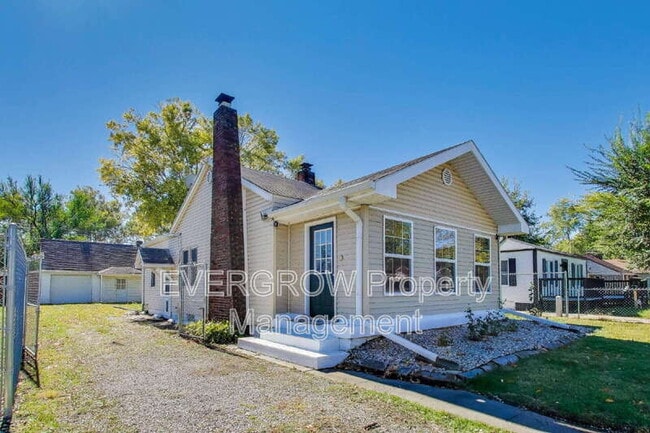 Photo - 321 Albany St