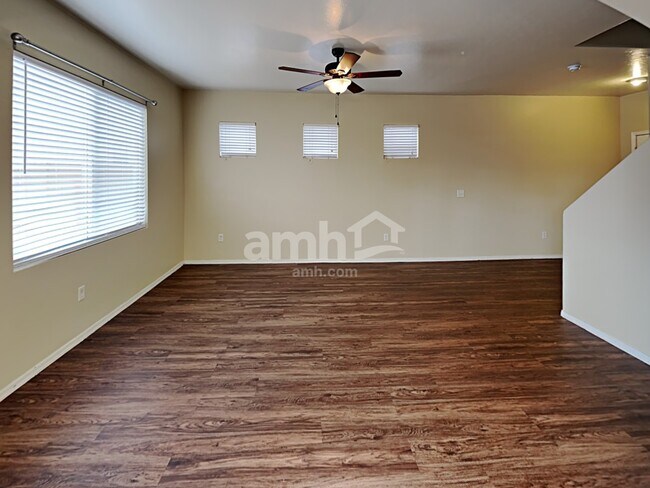 Photo - 2850 S Benton Cir